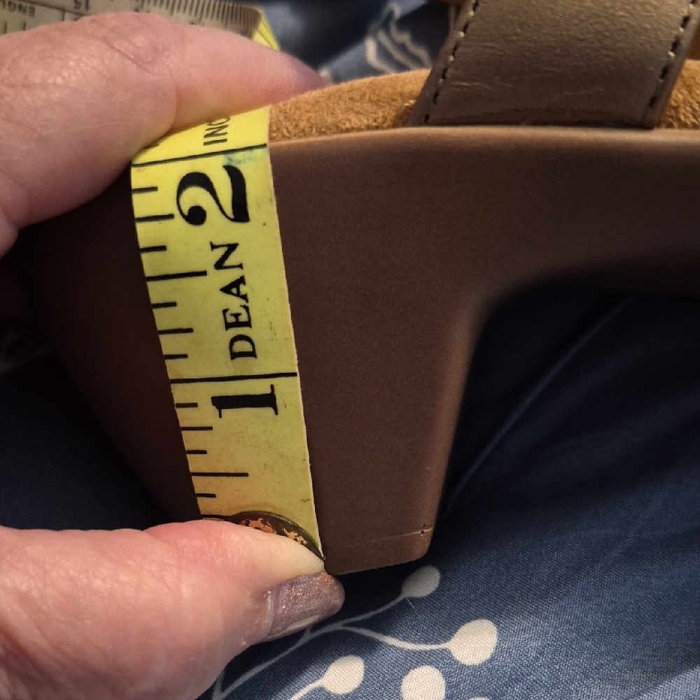 Comfortable Women's Brown Slingback Sandals - Picture 7 of 7